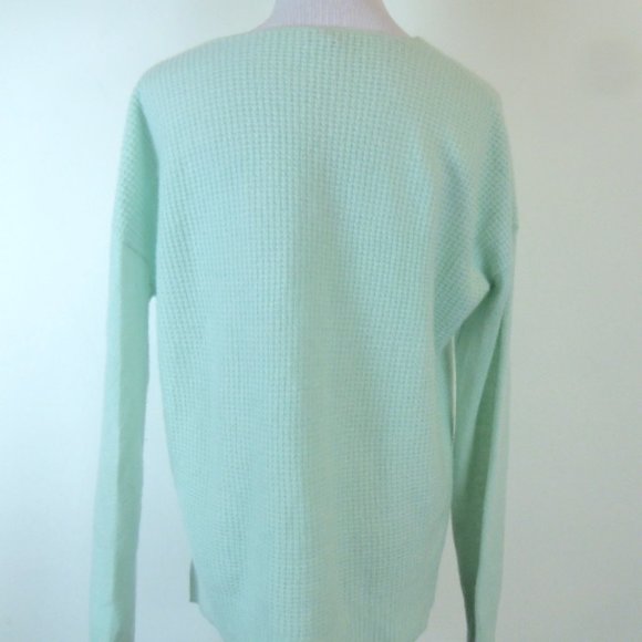 HALOGEN 100% CASHMERE thermal weave aqua blue v neck SWEATER   M - Picture 4 of 4